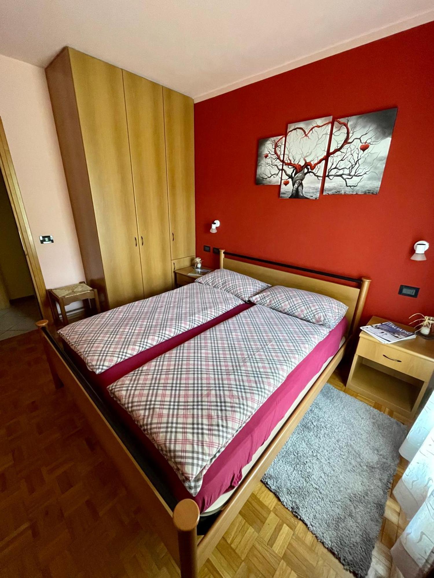 Apartamento Casa Federica Isolaccia Exterior foto