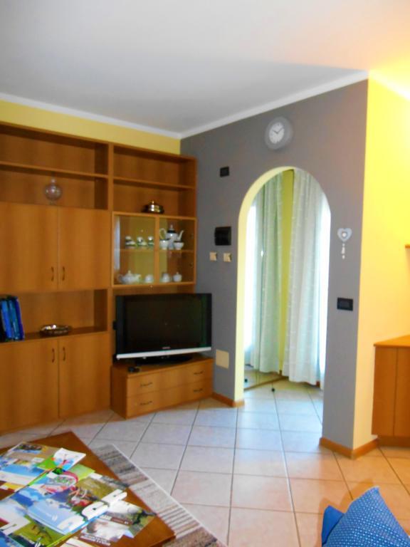 Apartamento Casa Federica Isolaccia Exterior foto